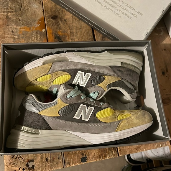 NEW BALANCE AMOEBA MUSIC X NICE KICKS X 992 MADE IN USA 'PEACE